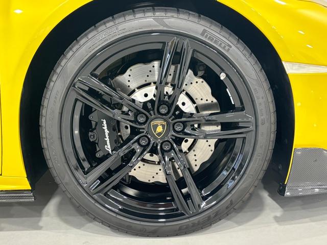 ウラカン ＥＶＯ　ＲＷＤ　Ｇｉａｌｌｏ　Ｂｅｌｅｎｕｓ　（イエローＭ）／クルーズコントロール装備（19枚目）