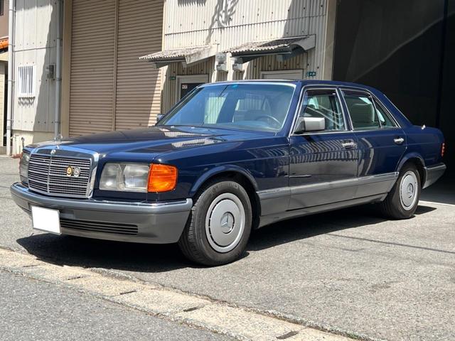 ３００ＳＥ　後期型Ｗ１２６　ウェスタン自動車（ＹＡＮＡＳＥ）物　フルオリジナル　２５ｙｅａｒｓ＆３０ｙｅａｒｓバッジ　スリーポインテッドスターフラッグスタッフ　レースシートカバー＆カーテン　福岡２桁ナンバー(10枚目)