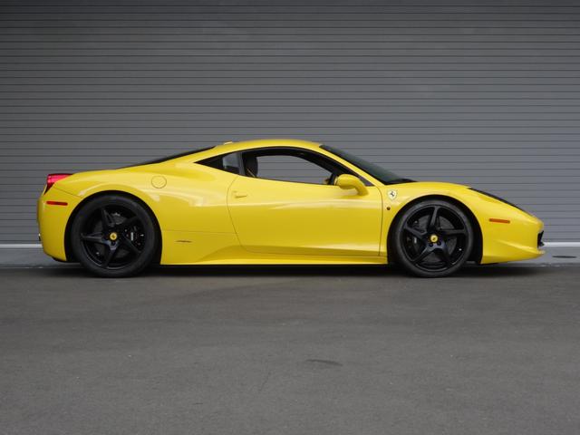 ベースグレード　ＧＩＡＬＬＯ　ＭＯＤＥＮＡ　左Ｈ　ＤＣＴ７速Ｆ１マチック　走行９，６５０ｋｍ　２０インチアルミホイール　パワーシート　ＥＴＣ　革シート　ＵＳＢ入力端子　Ｂｌｕｅｔｏｏｔｈ接続(8枚目)