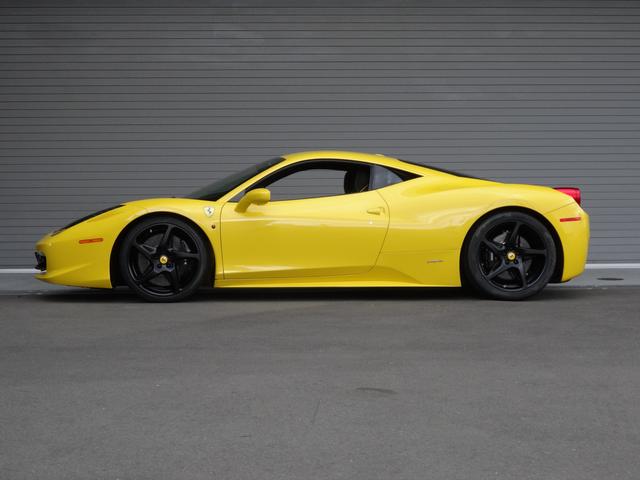 ベースグレード　ＧＩＡＬＬＯ　ＭＯＤＥＮＡ　左Ｈ　ＤＣＴ７速Ｆ１マチック　走行９，６５０ｋｍ　２０インチアルミホイール　パワーシート　ＥＴＣ　革シート　ＵＳＢ入力端子　Ｂｌｕｅｔｏｏｔｈ接続(9枚目)