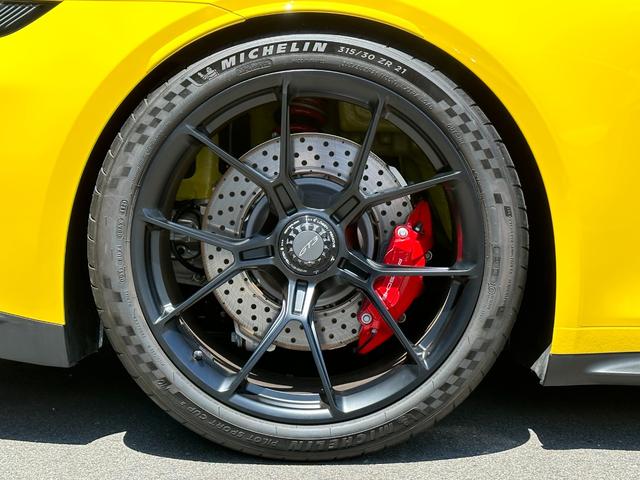 ９１１ ９１１ＧＴ３　Ｄ車　６速ＭＴ　クラブスポーツＰＫＧ　スポーツクロノ　Ｆｒリフター　ＬＥＤライト　ドライブレコーダー　ブラインドスポット　シートヒーター　電動シート　ＬＥＤ　アルミホイール（12枚目）