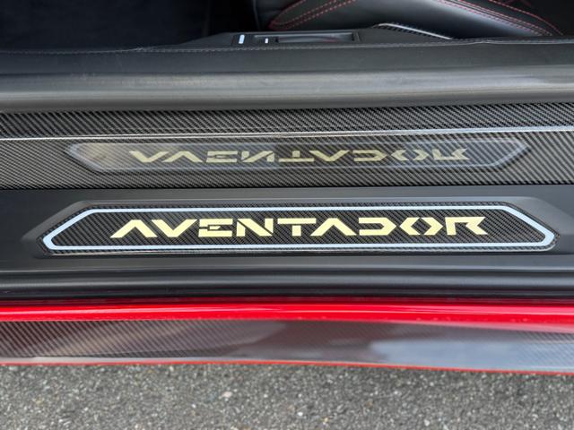 アヴェンタドール S 内外装フルカーボン スタイルPKG ガラスエンジンフード 電動シート+シートヒーター OP1000(38枚目)