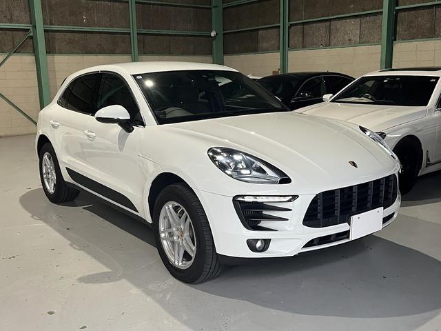 マカン マカンS スポーツエキゾースト/LEDヘッドライト/前後シートヒーター/コンフォートメモリーP(14way)/AppleCarPlay/アゲートグレー革シート/クレスト付18ホイール/2018モデル(2枚目)