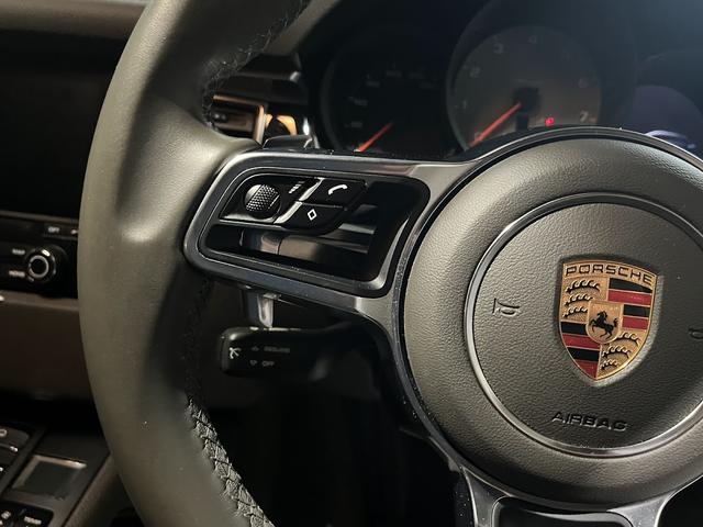 マカン マカンS スポーツエキゾースト/LEDヘッドライト/前後シートヒーター/コンフォートメモリーP(14way)/AppleCarPlay/アゲートグレー革シート/クレスト付18ホイール/2018モデル(26枚目)