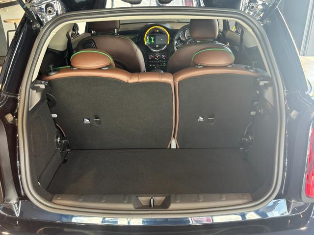 MINI クーパーS 60イヤーズエディション 2年保証 特別仕様車 茶レザー 純ナビ Bカメラ(9枚目)