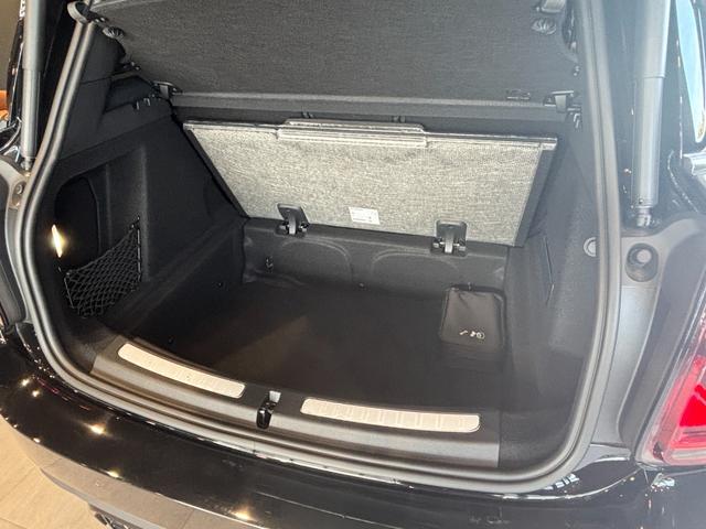 MINI ジョンクーパーワークス クロスオーバー YOURSパッケージ 電動シート シートヒーター 4輪駆動 後期型 TVチューナー バックカメラ LEDライト 純正ナビ 純正アルミホイール ACC(12枚目)