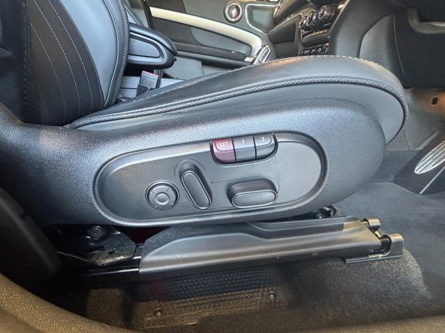 MINI ジョンクーパーワークス クロスオーバー YOURSパッケージ 電動シート シートヒーター 4輪駆動 後期型 TVチューナー バックカメラ LEDライト 純正ナビ 純正アルミホイール ACC(17枚目)