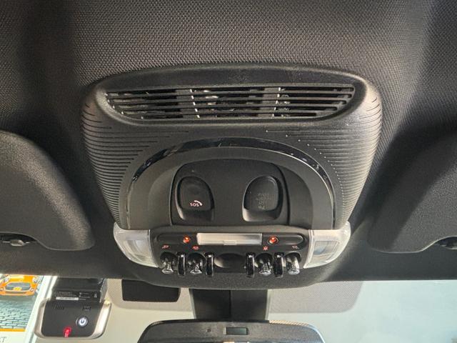 MINI ジョンクーパーワークス クロスオーバー YOURSパッケージ 電動シート シートヒーター 4輪駆動 後期型 TVチューナー バックカメラ LEDライト 純正ナビ 純正アルミホイール ACC(24枚目)