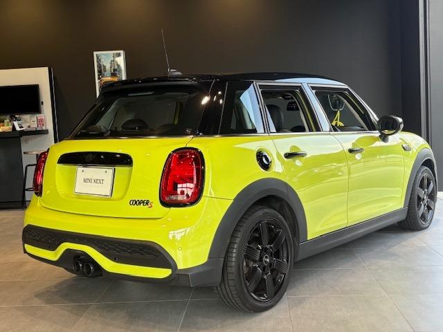 MINI クーパーSプレミアムプラスパッケージクラシックトリム 2年保証 後期モデル Appleカープレイ バックモニター 前後センサー(9枚目)