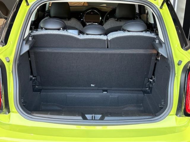 MINI クーパーSプレミアムプラスパッケージクラシックトリム 2年保証 後期モデル Appleカープレイ バックモニター 前後センサー(12枚目)