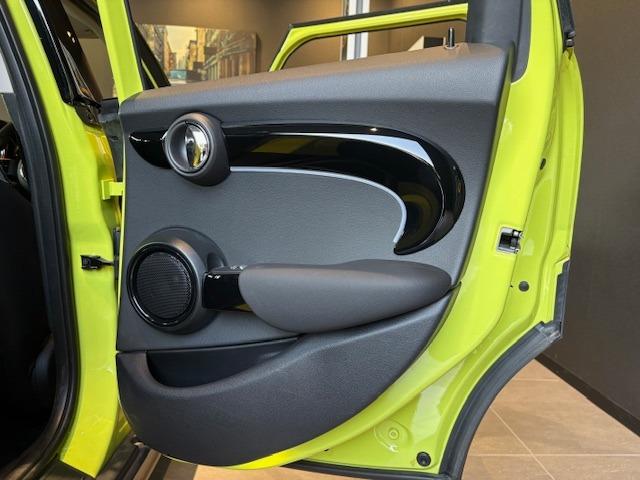 MINI クーパーSプレミアムプラスパッケージクラシックトリム 2年保証 後期モデル Appleカープレイ バックモニター 前後センサー(33枚目)