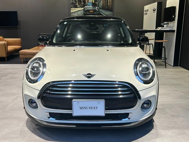 MINI クーパー 2年保証 ワンオーナー 黒レザレットシート シートヒーター 純正ナビ Bカメラ(6枚目)