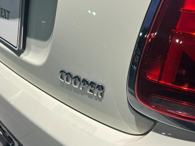MINI クーパー 2年保証 ワンオーナー 黒レザレットシート シートヒーター 純正ナビ Bカメラ(9枚目)