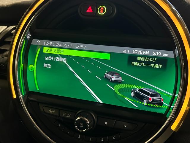 MINI クーパー 2年保証 ワンオーナー 黒レザレットシート シートヒーター 純正ナビ Bカメラ(19枚目)