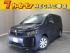 トヨタ　ヴォクシー　Ｘ　８人乗り　メモリーナビ　片側電動スライドドア