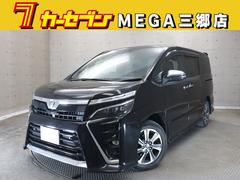 トヨタ　ヴォクシー　ＺＳ　煌ＩＩ　７人乗り　メモリーナビ