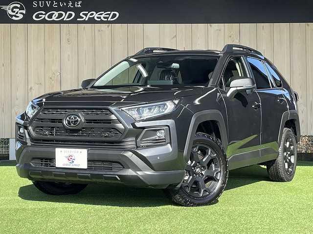 ＲＡＶ４ アドベンチャー　オフロードパッケージＩＩ　登録済未使用車　特別仕様車　１０．５ディスプレイプラス　バックガイドモニター　ルーフレール　ＢＳＭ　ステアリングヒーター　１２．３カラーメーター　パワーシート　シートヒーター＆クーラー　リフトアップ