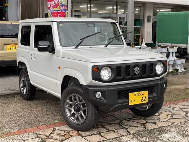 沖縄県中頭郡北中城村の中古車ならジムニー ＸＣ　ターボ・上級グレード・スマートキー・プッシュスタート・ＬＥＤヘッドライト・純正ディスプレイオーディオ・Ｂｌｕｅｔｏｏｔｈ機能・ＥＴＣ・スロットルコントローラー・社外マフラー