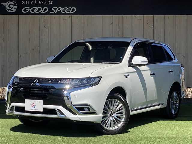 三菱 アウトランダーＰＨＥＶ Ｇ　Ｐｒｅｍｉｕｍ　Ｐａｃｋａｇｅ　４ＷＤ　１５００Ｖ電源　全方位　レダクル　３６０度カメラ　シートヒーター　ＬＥＤヘッドライト　ナビ・ＴＶ　ＡＣ　アルミホイール　Ｂカメラ　インテリキー　Ｐシート　Ｐバックドア　ＡＳＣ　クルコン　ＥＴＣ