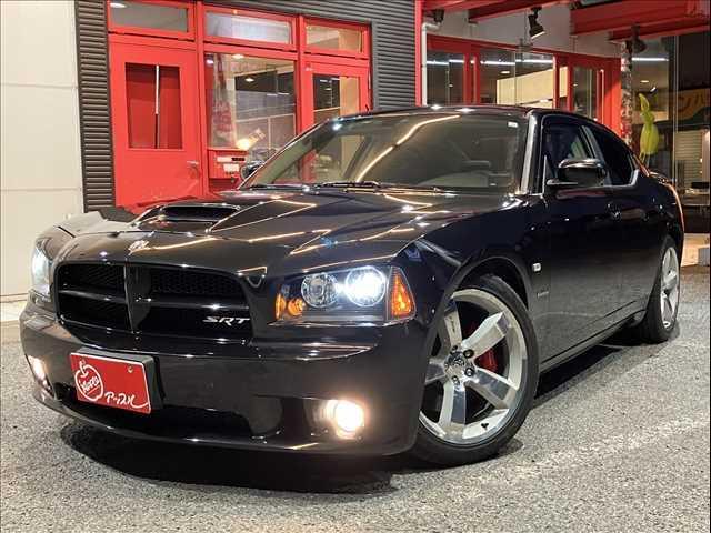 ダッジ・チャージャー(ダッジ) ＳＲＴ８　Ｖ８　６．１Ｌ　ＨＥＭＩエンジン　正規ディーラー車　純正ナビ　ＥＴＣ 中古車画像