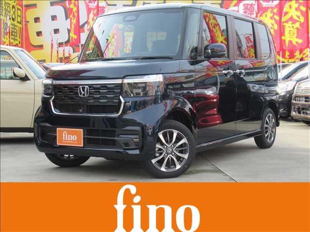 ベースグレード　届出済未使用車　電動スライドドア　渋滞追従機能付アダプティブクルーズコントロール　シートヒーター　ヘッドライトレベライザー　充電用ＵＳＢタイプＣ端子　ＬＥＤヘッドランプ　オートハイビーム　オートライト