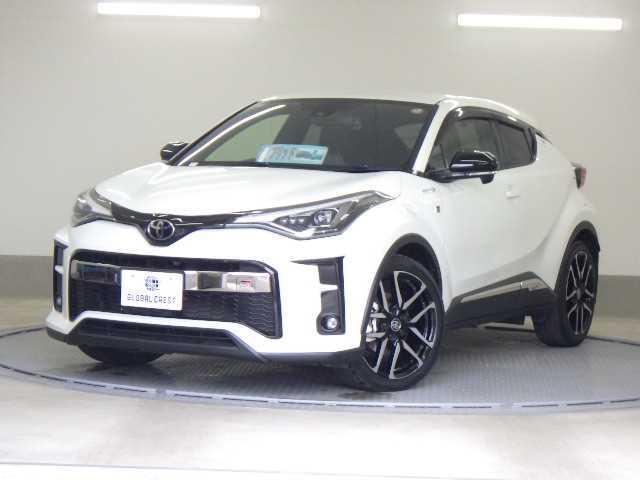 Ｃ－ＨＲ １．８ハイブリッドＳ　ＧＲスポーツ　８インチナビ／Ｂカメラ　プリクラッシュセーフティー　ＡＨＢ　ＬＥＤヘッドライト　オートクルーズ　バックカメラ　横滑り防止機能　ＥＴＣ　オートライト　スマートキー　キーレス　エアバッグ　ＡＢＳ　ナビ　盗難防止システム　パワステ（1枚目）