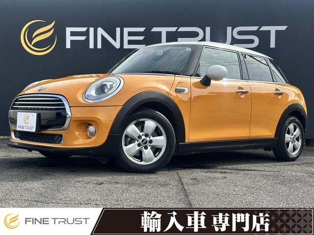ＭＩＮＩ(ミニ) クーパー　ミントパッケージ　純正ＨＤＤナビ　ＬＥＤヘッドライト　バックカメラ　ミニドライビングモード　禁煙車 中古車画像