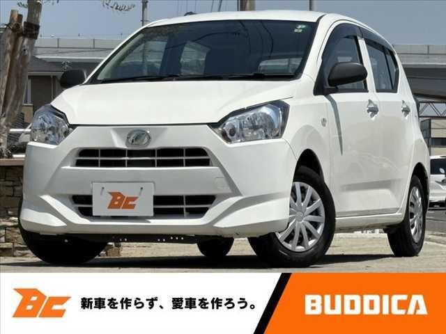Ｌ　ＣＤオーディオ　ＡＵＸ　キーレスエントリー　ＥＴＣ　ラジオ　Ａストップ　レベライザー　横滑り防止　ＡＣソケット　ＳＲＳエアバッグ　サンバイザー　フロアマット　サイドバイザー　リアウインドウデフォッガー