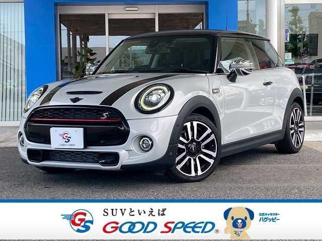 ３ドア　ＣＯＯＰＥＲ　ＳＤ　黒革シート　純正ナビ　バックカメラ　衝突軽減ブレーキ　アダクティブクルーズコントロール　コンフォートアクセス　シートヒーター　オートライト　レインセンサー　ミラーＥＴＣ　ドライビングモード