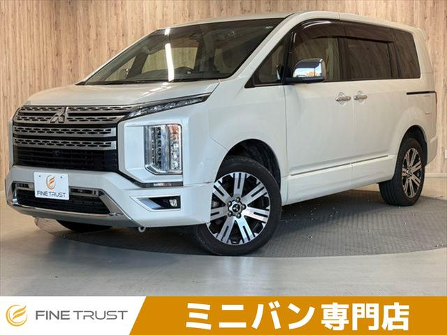 デリカＤ：５ Ｐ　８人乗り　純正１０インチナビ　Ｅアシスト　ベージュ内装　両側パワースライドドア　全周囲カメラ　禁煙車　８人乗り　レーダークルーズコントロール（1枚目）