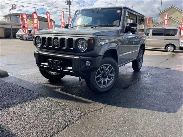 ジムニー(スズキ) 　届出済未使用車　衝突被害軽減ブレーキ　スマートキー　プッシュスタート　オートライト　オートハイビーム　クルーズコントロール　オートエアコン　パーキングセンサー　両側シートヒーター 中古車画像