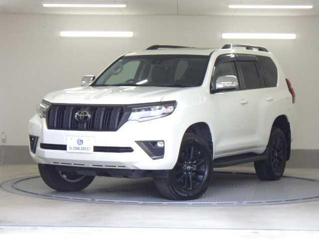 ランドクルーザープラド(トヨタ) ディーゼル　ＴＸ　７人　全方位カメラ　サンルーフ　ナビ／ＴＶ　プリクラ　リヤカメラ　横滑防止装置　助手席エアバッグ　３列　キーレス　１オーナー　オートクルーズ　カーテンエアバッグ　ナビ＆ＴＶ　盗難防止　パワーステアリング　オートエアコン　パワーウィンドウ　ＡＢＳ 中古車画像