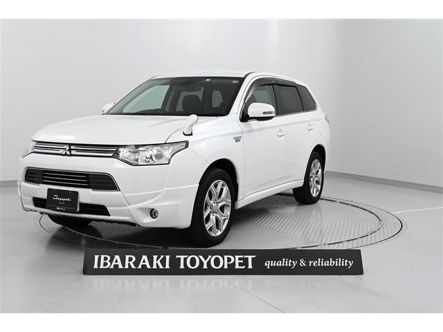 アウトランダーＰＨＥＶ Ｇセーフティパッケージ　記録簿　ＡＣ　Ｒカメラ　ドラレコ　オートクルーズコントロール　地デジ　ＤＶＤ　４ＷＤ　キーレスエントリー　ＥＴＣ　エアバッグ　横滑り防止　サイドエアバッグ　メモリーナビ付き　ナビ＆ＴＶ　アルミホイール