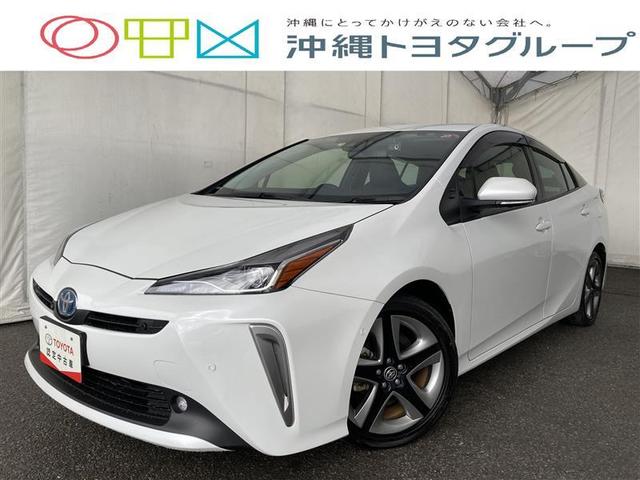 沖縄の中古車 トヨタ プリウス 支払総額 299万円 リ済込 2021(令和3)年 2.1万km プラチナホワイトパールマイカ