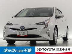 トヨタ　プリウス　Ｓセーフティプラス　フルセグ　メモリーナビ　バックカメラ