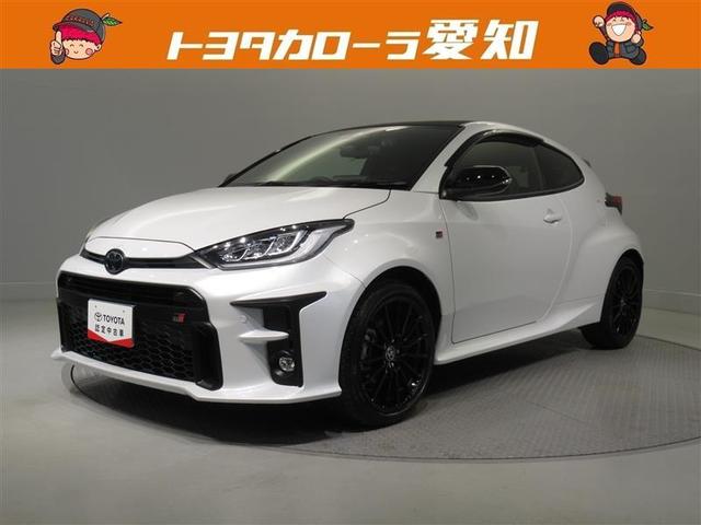 トヨタ ＲＳ　衝突被害軽減システム　メモリーナビ　フルセグ　バックカメラ　ＥＴＣ　ドラレコ　ミュージックプレイヤー接続可　オートクルーズコントロール　ＬＥＤヘッドランプ　スマートキー　キーレス　ワンオーナー