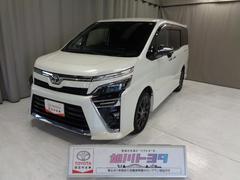 トヨタ　ヴォクシー　ＺＳ　煌ＩＩＩ　４ＷＤ　フルセグ