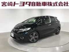 ホンダ　フィット　ＲＳ　ローダウン　横滑り防止システム　ＰＳ