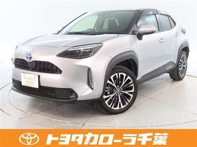 ハイブリッドＺ　１年間走行無制限保証　ペダル踏み間違い　衝突回避被害軽減　車線逸脱警報機能　メモリナビ　フルセグＴＶ　バックカメラ　パノラミックモニタ　ＥＴＣ　クルーズコントロール　ＬＥＤヘッドライト　スマートキー