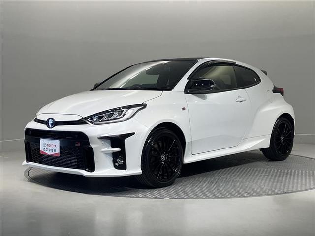 ＲＺ　ファースト　エディション　メモリーナビ　ミュージックプレイヤー接続可　バックカメラ　ＬＥＤヘッドランプ　スマートキー　４ＷＤ　衝突被害軽減システム　ＥＴＣ　ワンオーナー　ナビ　寒冷地仕様　横滑り防止装置　記録簿