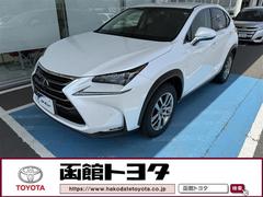 レクサス　ＮＸ　ＮＸ２００ｔ　バージョンＬ　革シート　４ＷＤ