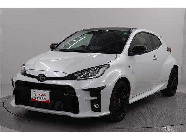 ＲＺ　ハイパフォーマンス　フルオートエアコン　１オーナ　プリクラッシュ　バックＣ　クルーズコントロール　Ｉストップ　アルミ　キーフリー　ＡＷＤ　横滑り防止装置　パワーウインドウ　記録簿　サイドエアバック　ＡＢＳ　スマートキ－
