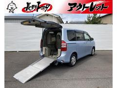 トヨタ　ノア　Ｘ　クルマイスシヨウ　スロープＴ２　４ＷＤ