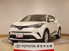 C-HR S-T LEDエディション ABS VSC Wエアバック 寒冷地仕様 LEDヘッドライト アルミホイール ワンオーナー DVD再生 フルセグ オートクルーズコントロール バックカメラ メモリーナビ 衝突被害軽減システム 4WD 中古車画像