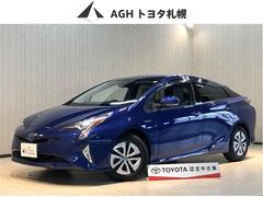 プリウス A PCS フルセグTV LEDランプ DVD再生可能 4WD オートエアコン 盗難防止システム ナビ&TV スマートキー オートクルーズ 寒冷地仕様 デュアルエアバッグ カーテンエアバッグ ABS 中古車画像