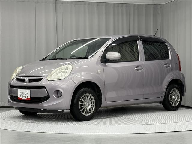 パッソ(トヨタ) Ｘ　４ＷＤ　メモリーナビ　ワンセグ　アルミホイール　キーレス　横滑り防止機能　ベンチシート 中古車画像