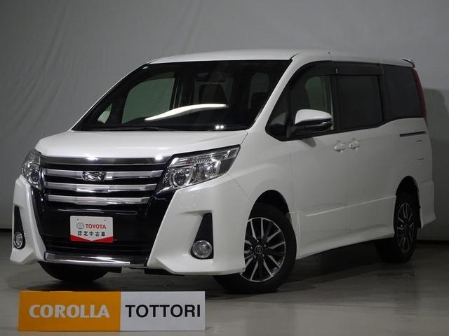 ノア(トヨタ) Ｓｉ　４ＷＤ　フルセグ　メモリーナビ　ＤＶＤ再生　バックカメラ　衝突被害軽減システム　ＥＴＣ　電動スライドドア　ＬＥＤヘッドランプ　ウオークスルー　乗車定員７人　３列シート　ワンオーナー 中古車画像