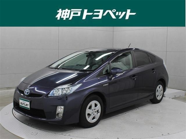 装備充実、嬉しい低燃費、内外装現状販売のプリウスが入荷しました。『アウト