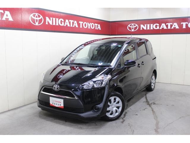 ６人乗り３列シート　４ＷＤ　ＣＤ　ナビＴＶ　ウォークスルー　電動スライド