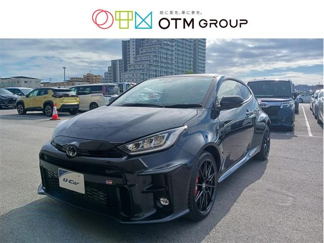 沖縄県の中古車ならＧＲヤリス ＲＺ　ハイパフォーマンス　４ＷＤ　メモリーナビ　ミュージックプレイヤー接続可　バックカメラ　衝突被害軽減システム　ＥＴＣ　ドラレコ　ＬＥＤヘッドランプ　記録簿　アイドリングストップ